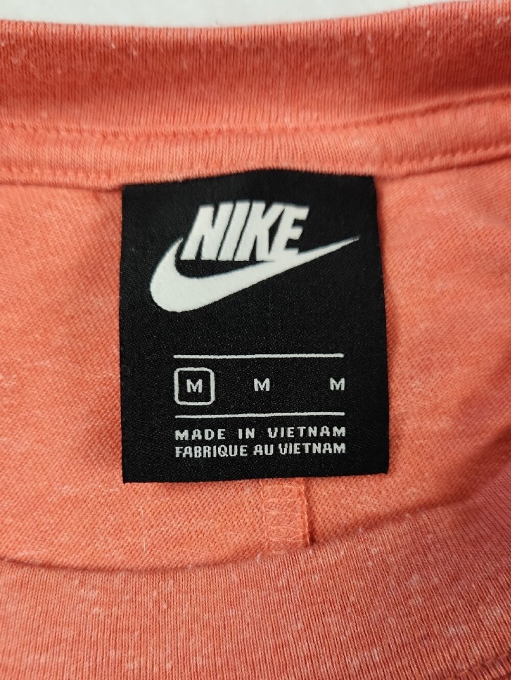 Nike Cropped Crew Neck Long Sleeve T-Shirt Women's Size M Coral Pink / Orange - Picture 2 of 8